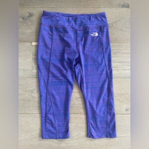 North face “flash dry” cropped athletic pants - size medium
